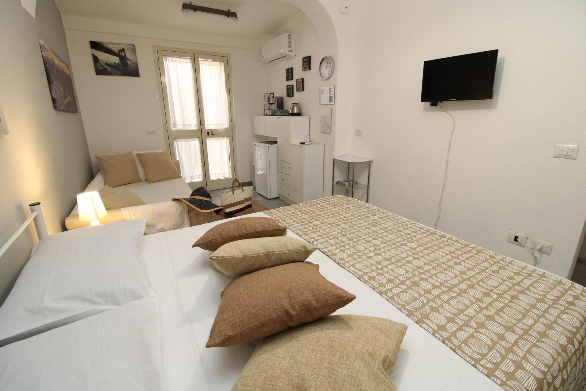 Summer Room- Fronte Spiaggia La Caletta Extérieur photo